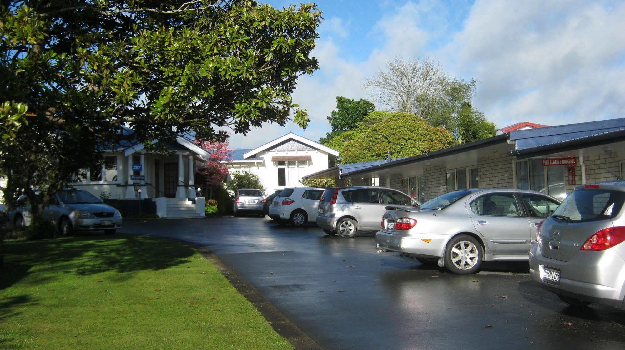 Broadway Lodge Motel Stratford Eksteriør billede